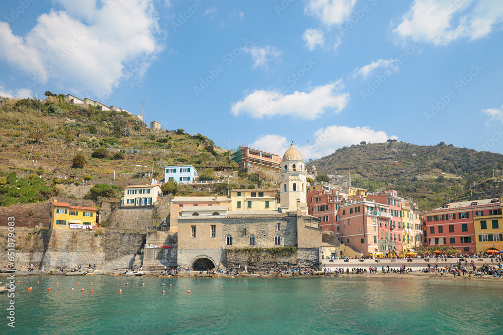 Golden Hour in Vernazza: Cinque Terre's Hidden Gem