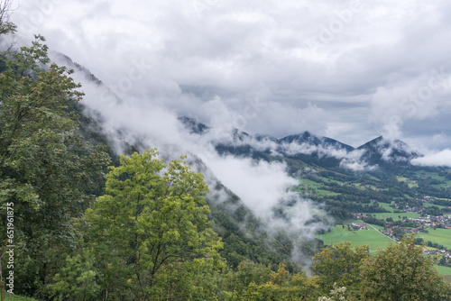 Regenwolken bei Brannenburg in den Bergen