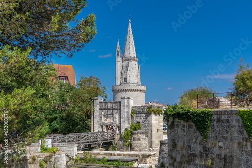 Tour de la Lanterne, Vieux-Port de La Rochelle, depuis le Parc Charruyer