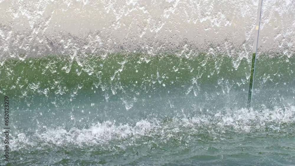 Glass through which water Glass through which water