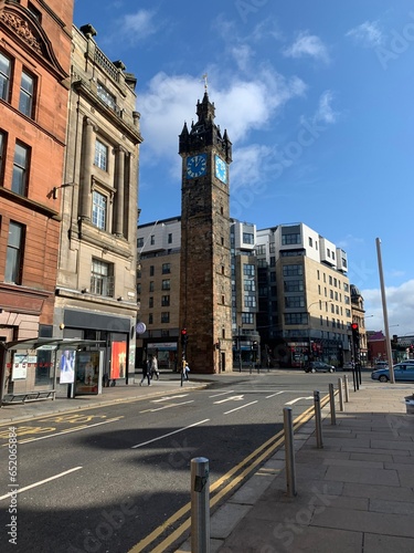 Fototapeta Naklejka Na Ścianę i Meble -  The Glasgow Tolbooth Steeples , classic tower topped by a clock and a stone crown around Glasgow Cross 