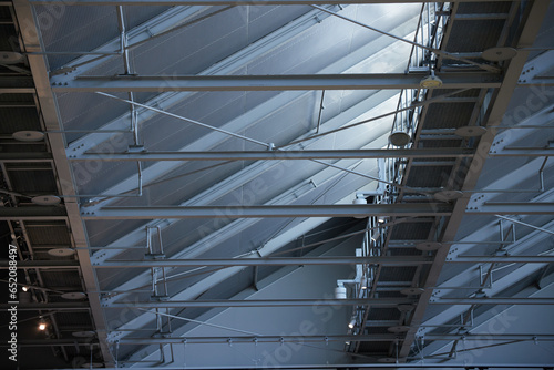 繊維工場の屋根の構造の様子