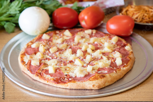 Obraz na plátně Pizza con alimento y queso