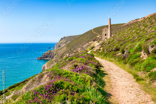 Wheal Coates engine house and chimney, on the South West Coast Path between St Agnes Head and Church Porth.