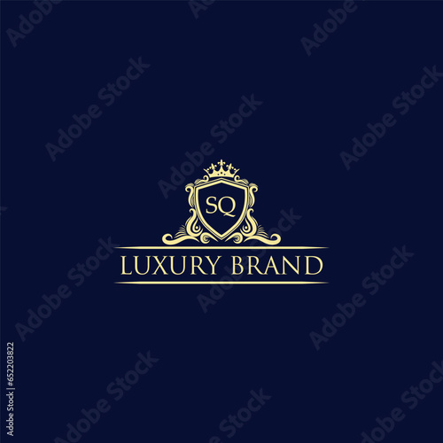 SQ Luxury lion crest logo - royal lion vector template