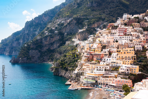 Fototapeta Naklejka Na Ścianę i Meble -  Positano town on Amalfi coast in Italy