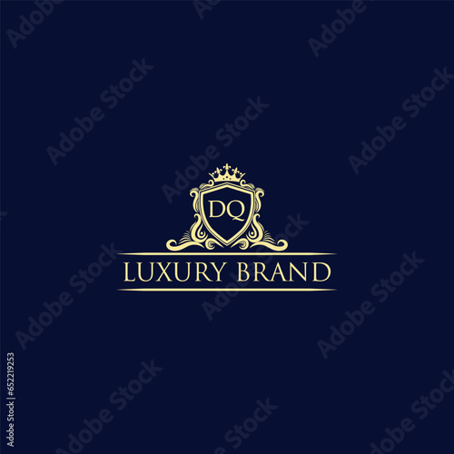 DQ Luxury lion crest logo - royal lion vector template 