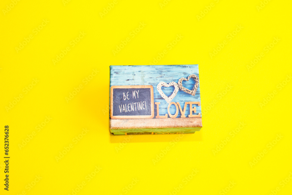 Gif box on yellow background. Love the minimal concept. Gif box on yellow background. Love the minimal concept.