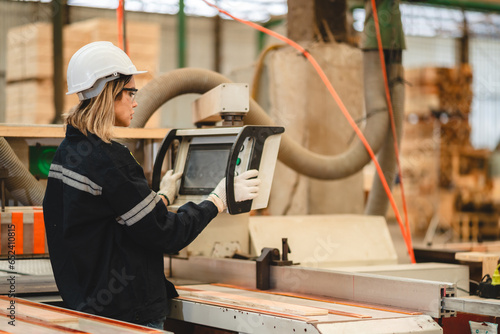 woman carpenter worker wear...