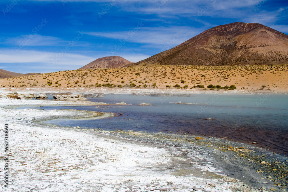 Thermalquelle von Polloquere, Nationalreservat Las Vicunas, Altiplano, Chile, Südamerika