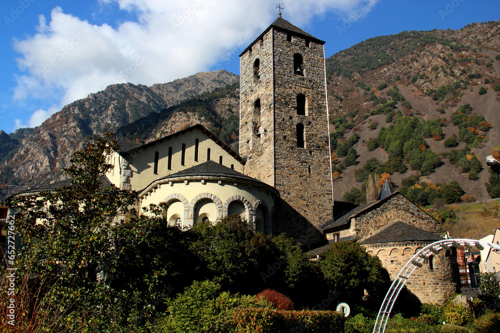 Photo with a view of Sant Esteve d’Andorra church against the