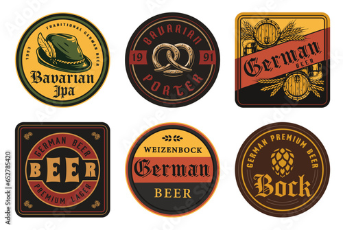The collection vintage bierdeckels for craft brewing. Old retro designs for decor of bar and pub. Beer bierdeckel vector set