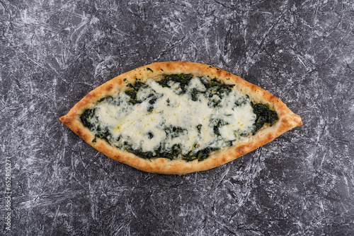 Flatbread with spinach and cheese