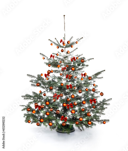 Bunt geschmückter Weihnachtsbaum mit Lichterkette