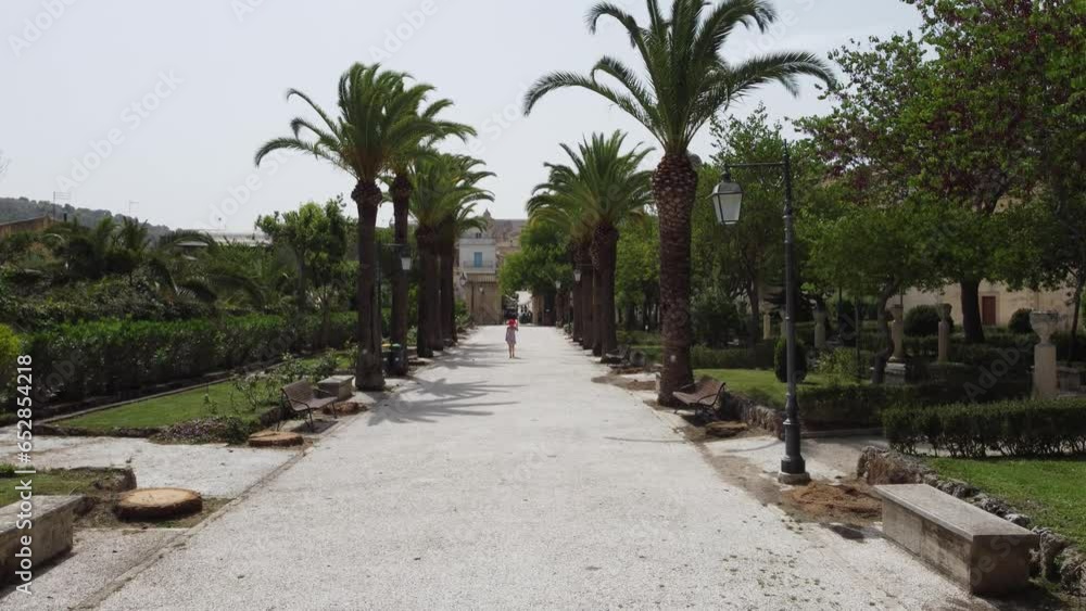 video col drone del giardino ileo a ragusa video col drone del giardino ileo a ragusa