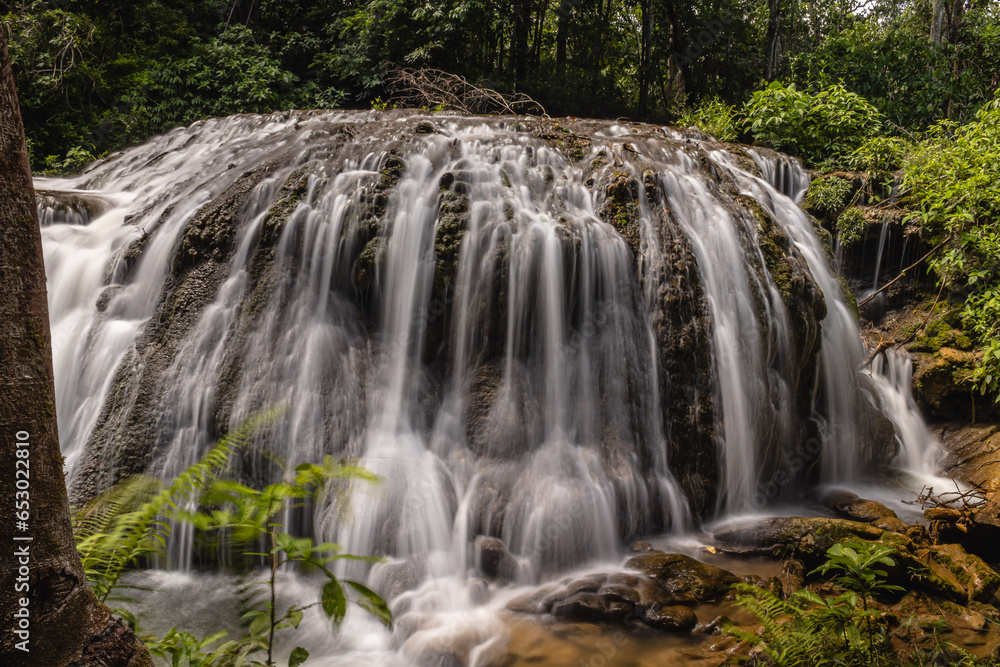 Obraz premium Cachoeira na cidade de Bodoquena, Estado do Mato Grosso do Sul, Brasil