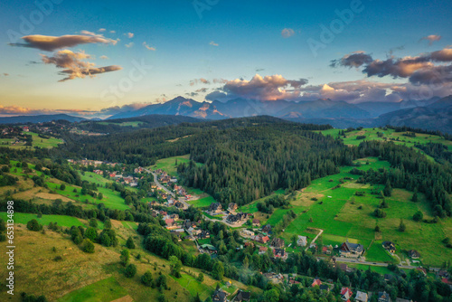 Fototapeta Naklejka Na Ścianę i Meble -  Beautiful panorama of the Tatra Mountains at sunset, Gliczarow Gorny. Poland