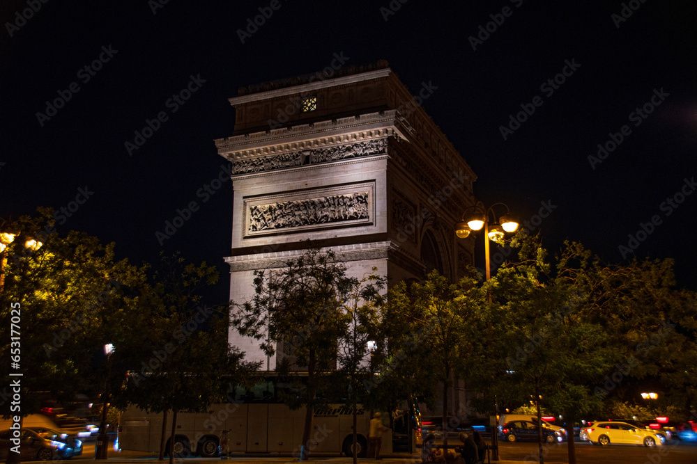 Fototapeta premium arc de triomphe at night