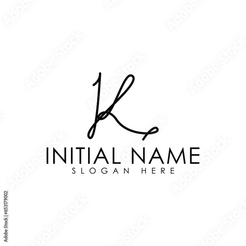 Sophisticated Script k Letter Handwriting Logo for Luxurious Vranding and Elegant Identy Design