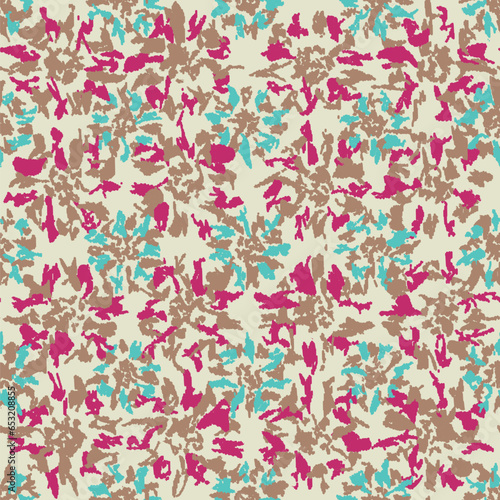Seamless abstract pattern with floral ornament © Yuliya