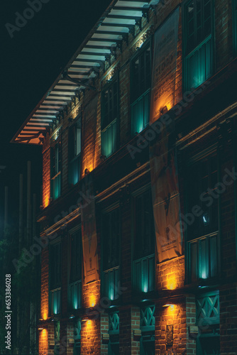 Arquitectura nocturna de Medellin.