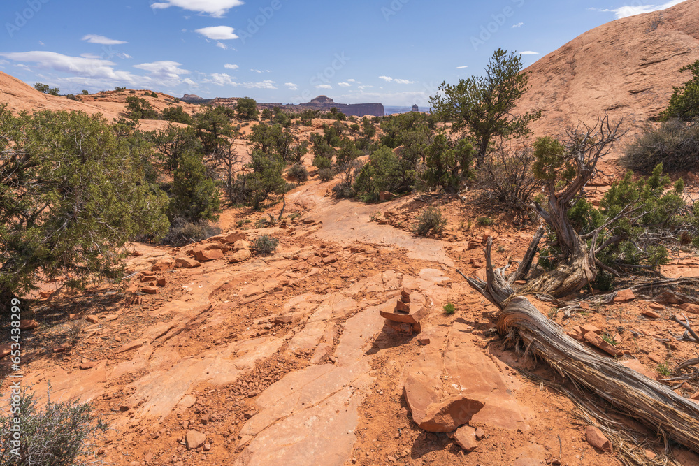 hiking the upheaval dome trail, canyonlands national park, usa
