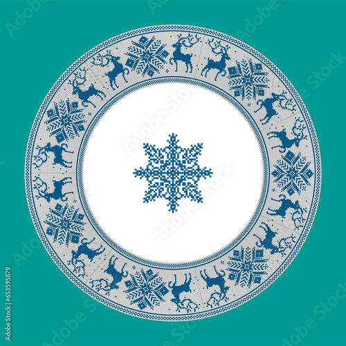 Round plate with jacquard Norwegian pattern on a green background