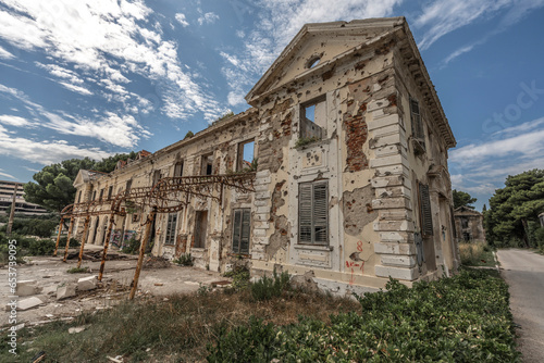 Fototapeta Naklejka Na Ścianę i Meble -  Kupari beach resort in Croatia urbexing