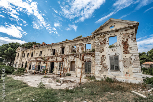 Fototapeta Naklejka Na Ścianę i Meble -  Kupari beach resort in Croatia urbexing