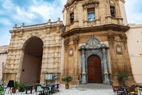 Foto Porta Garibaldi in Marsala, Sicily, Italy,