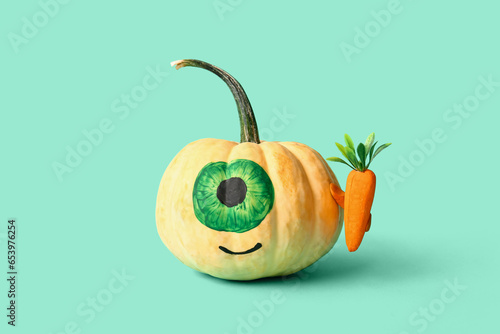 Funny Halloween pumpkin wit...