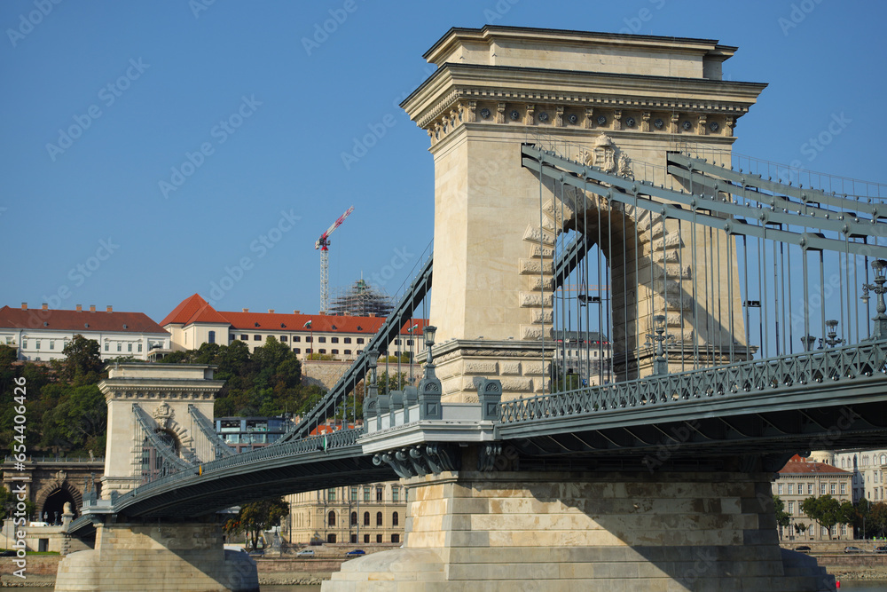 Obraz premium View at the Chain Bridge (Széchenyi) of Budapest, Hungary