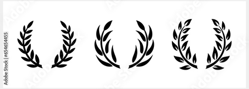 Wreath icon isolated. Eco clipart. Branch with leaf. Frame, border. Vector stock illustration. EPS 10