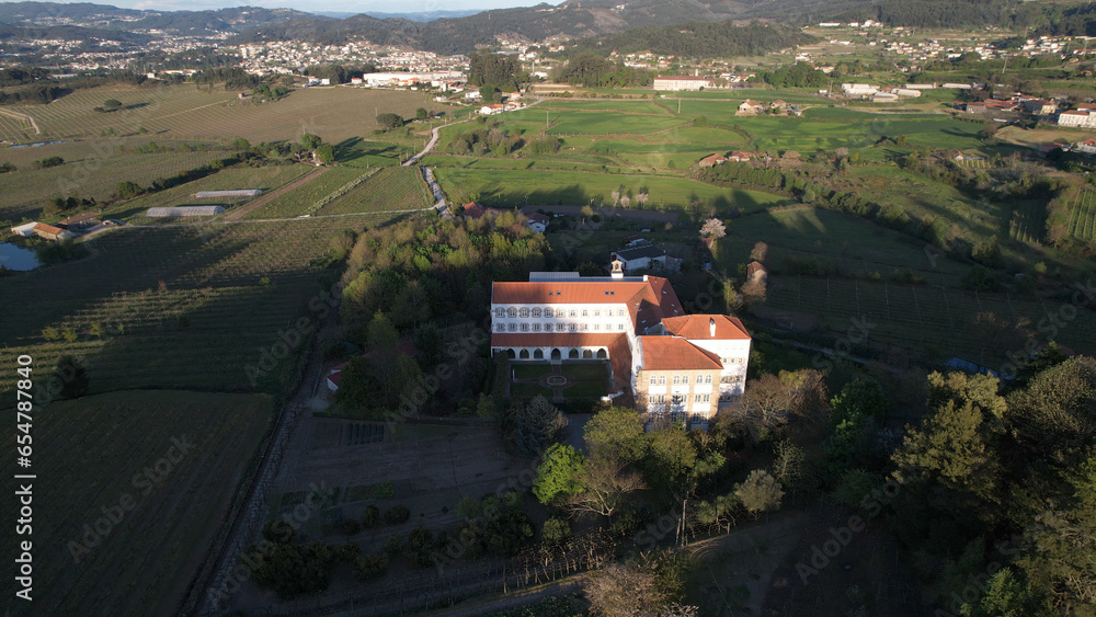 Φωτογραφία Aerial view of the Monastery of Saint Scholastica, in Roriz, in the municipality of Santo Tirso