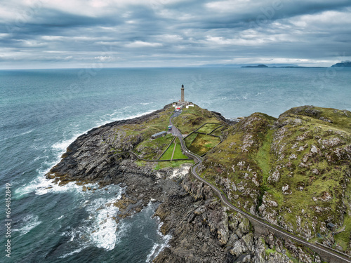 Luftbild vom Ardnamurchan Point mit dem 35 Meter hohen Leuchtturm, am westlichsten Punkt der britischen Hauptinsel, Ardnamurchan