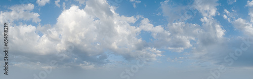 Foto More delicate and precisely processing of my old popular sky background