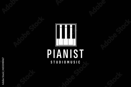 piano logo vector icon illustration