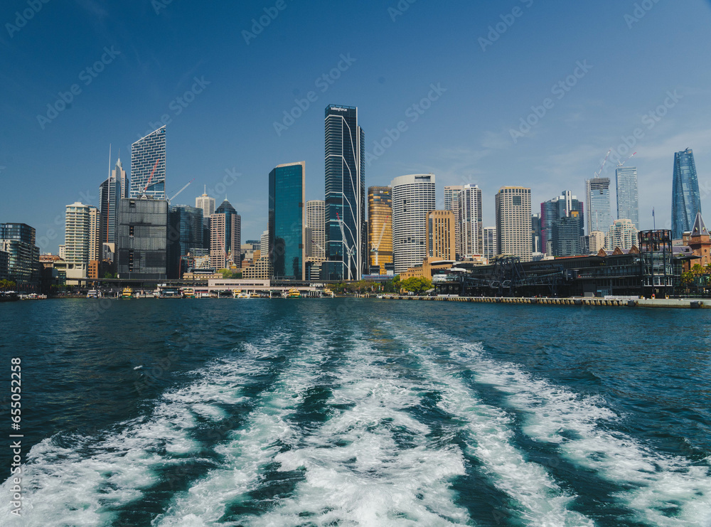 Naklejka premium Sydney from a boat