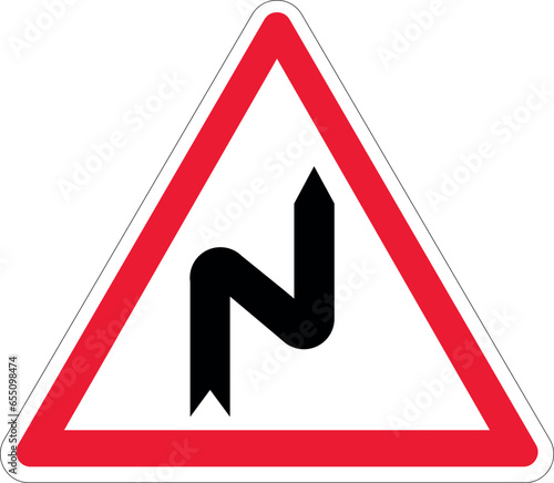 Panneau routier Succession de virages dont le 1er est à droite A1c signalisation France