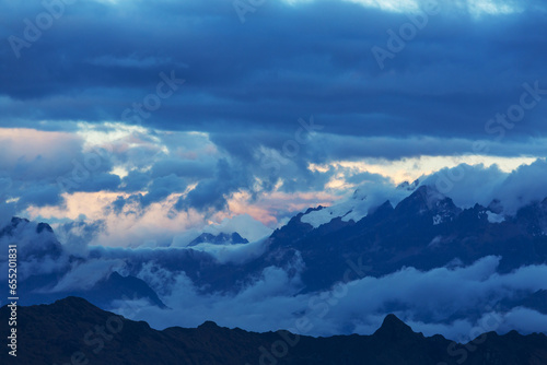 Fog in the mountains © Galyna Andrushko