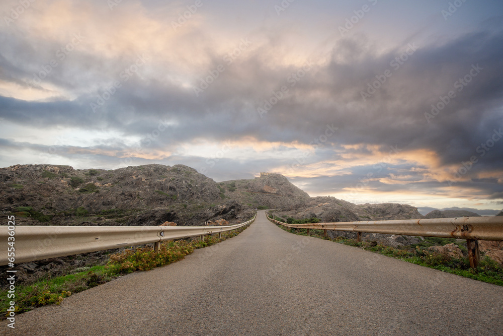Fototapeta premium cap de creus, paissatge, mar, playa, oceáno, costa, paisaje, acuático, la costa, isla, cielo, naturaleza, roca, acantilado, roca, olas, bahía, verano, viajando, acantilado, costa, arena, olas, gemas, 