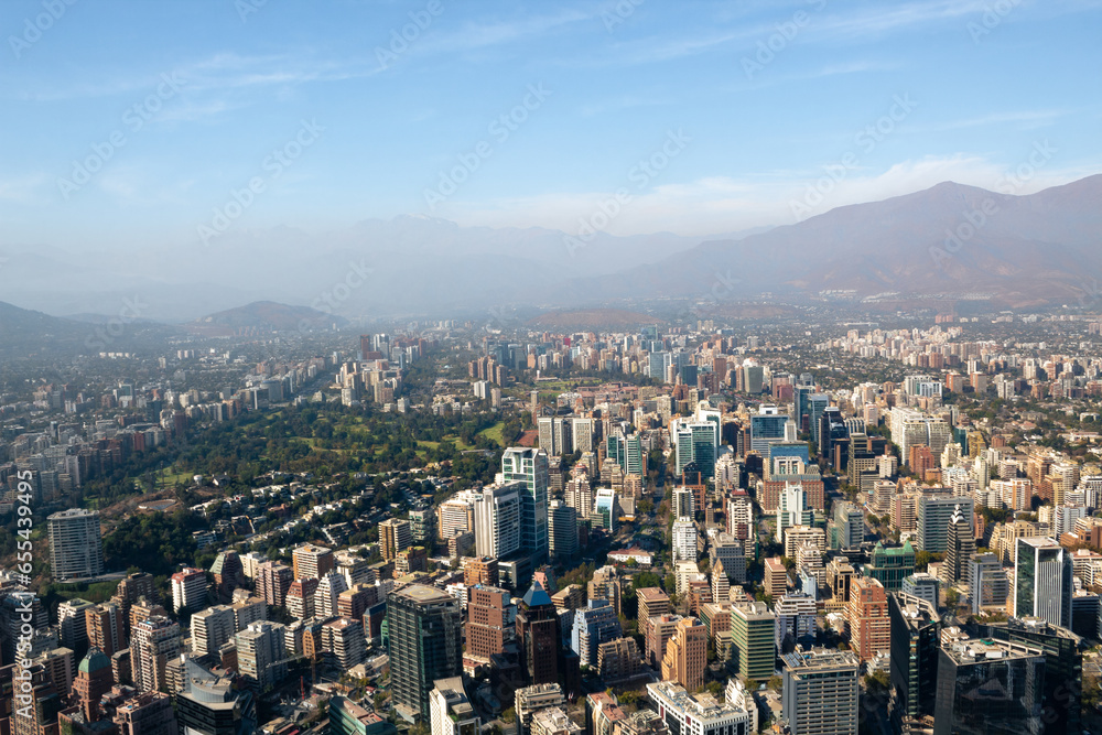 área financeira  e os prédios da cidade de Santiago capital do Chile