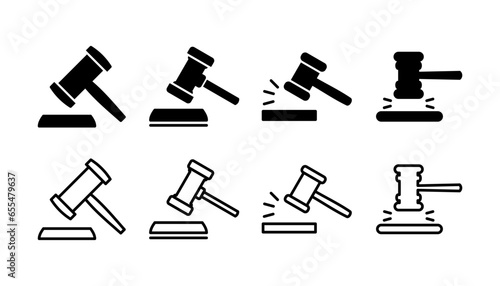 Gavel icon vector. judge gavel icon. auction hammer