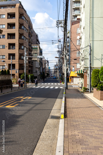 Rues et immeubles de Tokyo au Japon photo