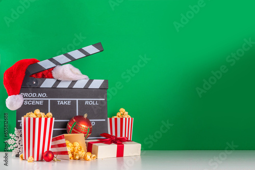Fotografía Christmas movie night part, Gather friends and family for home cinema
