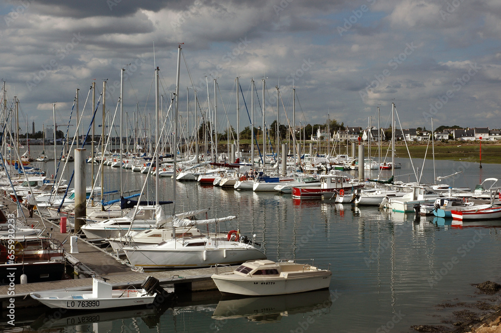 Port; bateaux ; région Bretagne; Locmiquelic; 56, Morbihan, France