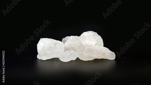 Photos White crystal alum stone, Fitkari or potassium alum, Chemical compound, beauty t
