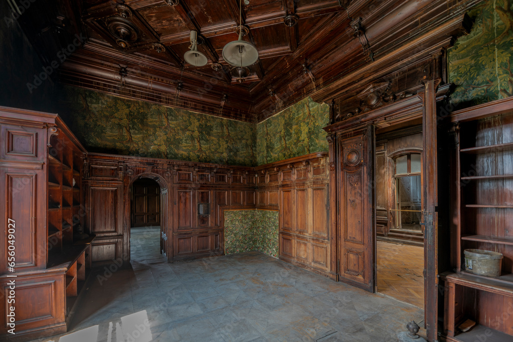 Haunted Abandoned Baroque-Classical Palace: A Spine-Tingling Tale of Eerie Elegance and Ghostly Grandeur Haunted Abandoned Baroque-Classical Palace: A Spine-Tingling Tale of Eerie Elegance and Ghostly Grandeur