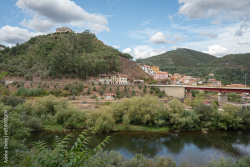 Paisagem da região de Penacova, distrito de Coimbra, Portugal