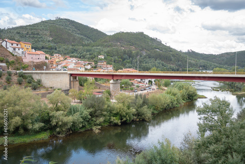 Paisagem da região de Penacova, distrito de Coimbra, Portugal